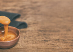 Die Geschichte des Manuka-Honigs – vom Heilmittel der Māori zur weltweiten Spezialität